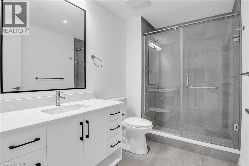 741 KING Street Unit# 1711 thumbnail 18