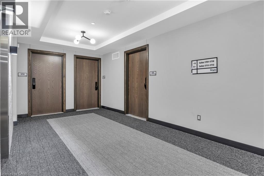 741 KING Street Unit# 1711 thumbnail 8