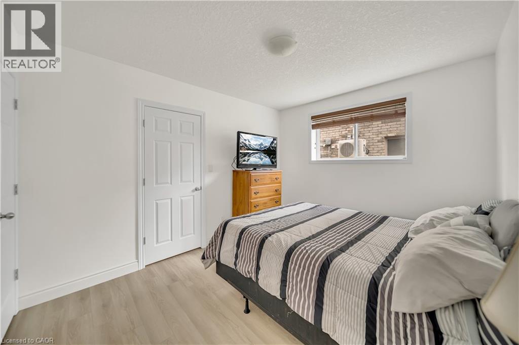 931 GLASGOW Street Unit# 14A thumbnail 17