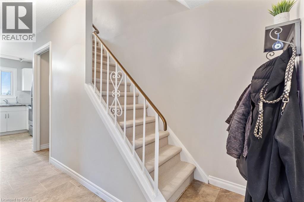 25 UPPER CANADA Drive Unit# 23 thumbnail 15