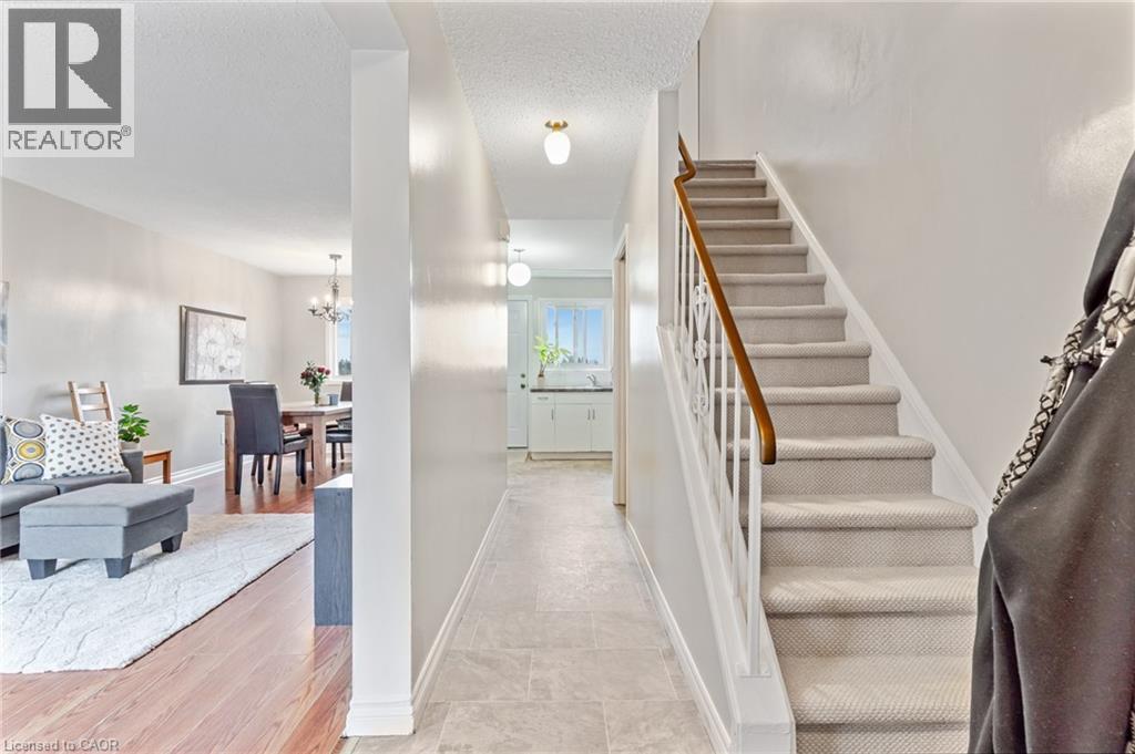 25 UPPER CANADA Drive Unit# 23 thumbnail 7