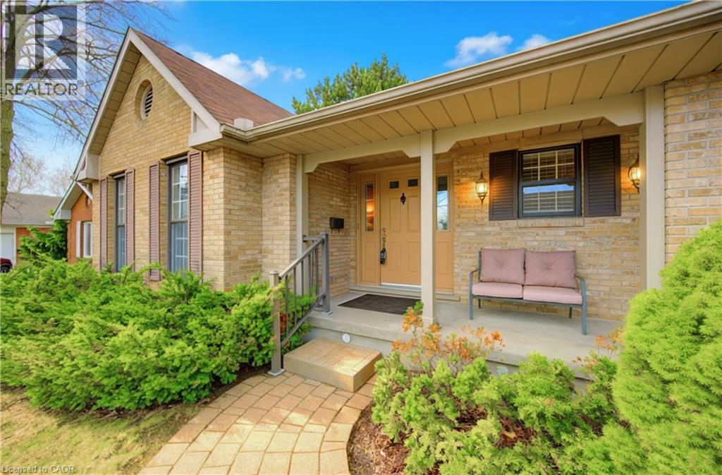 306 ROXTON Drive thumbnail 2