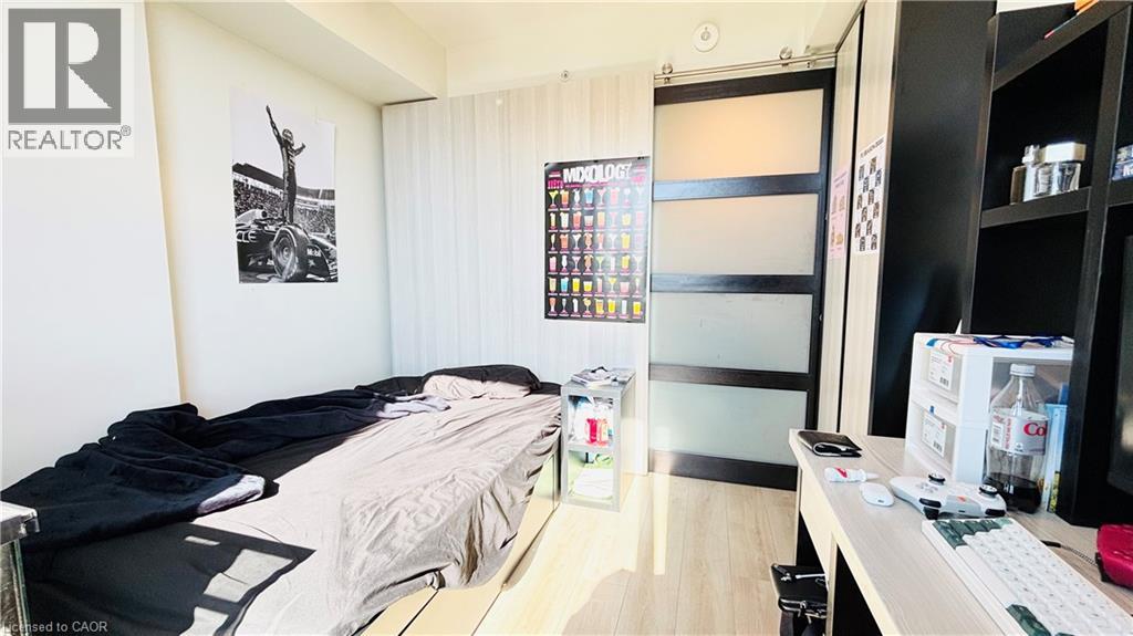 145 COLUMBIA Street W Unit# 1536 thumbnail 7