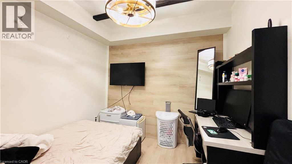 145 COLUMBIA Street W Unit# 1536 thumbnail 9