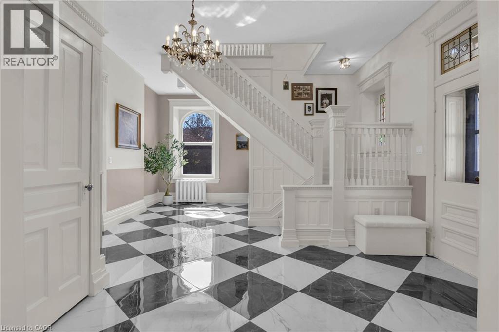 54 BRUCE Street thumbnail 19