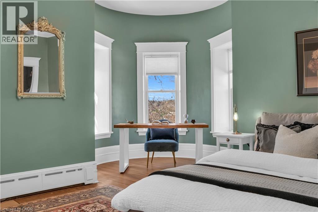 54 BRUCE Street thumbnail 25