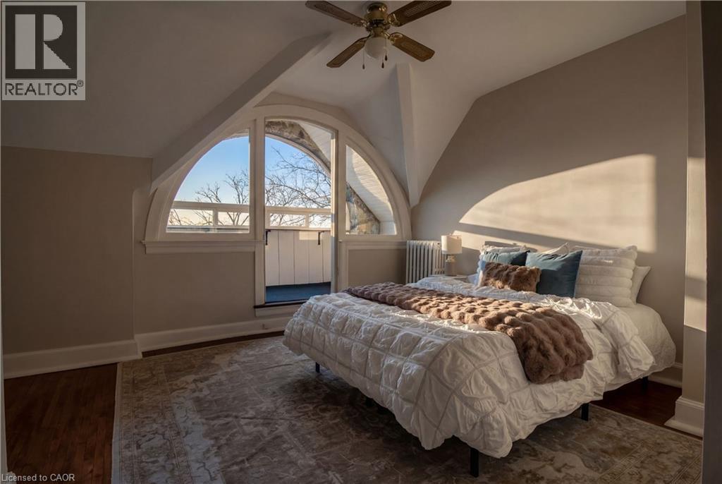 54 BRUCE Street thumbnail 36