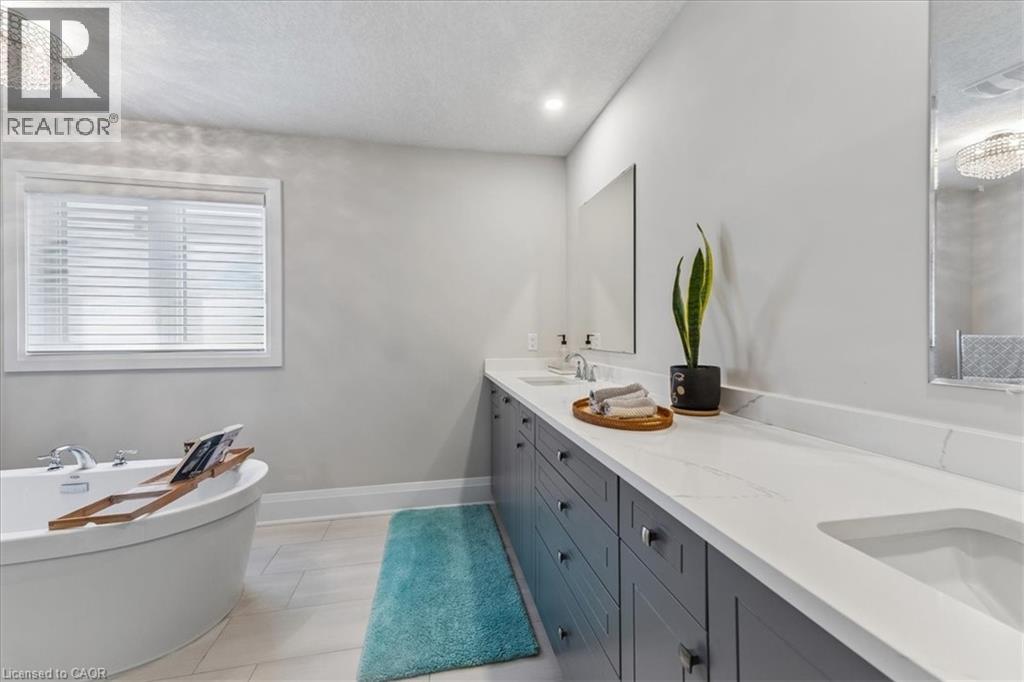 570 BRIDGEMILL Crescent thumbnail 26