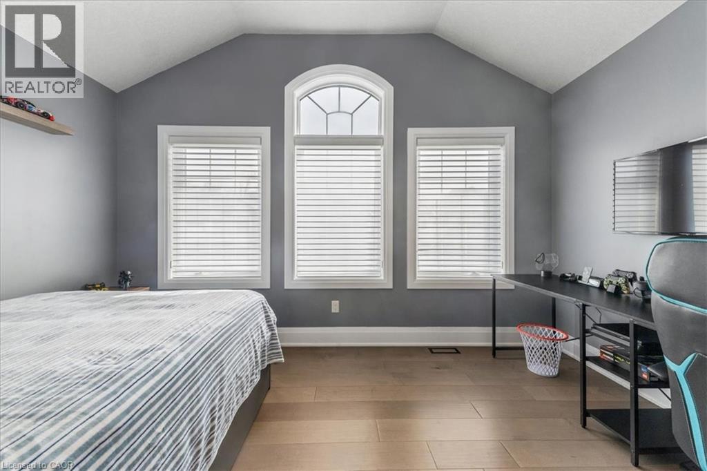 570 BRIDGEMILL Crescent thumbnail 34