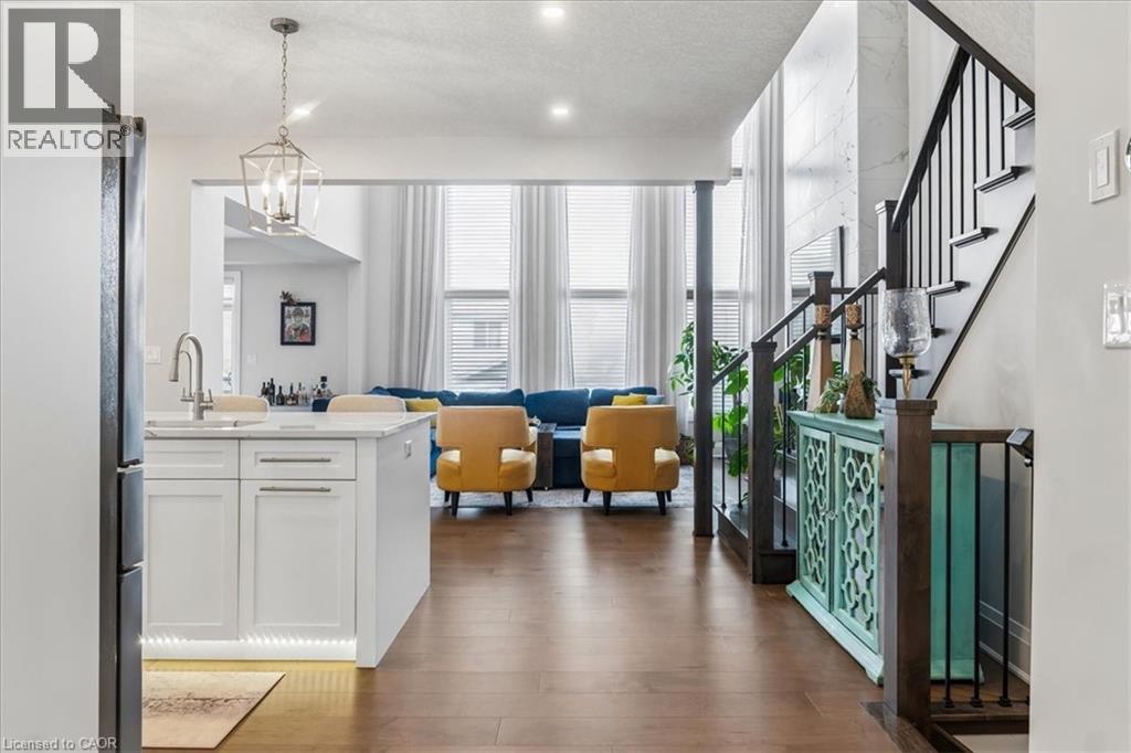 570 BRIDGEMILL Crescent thumbnail 5