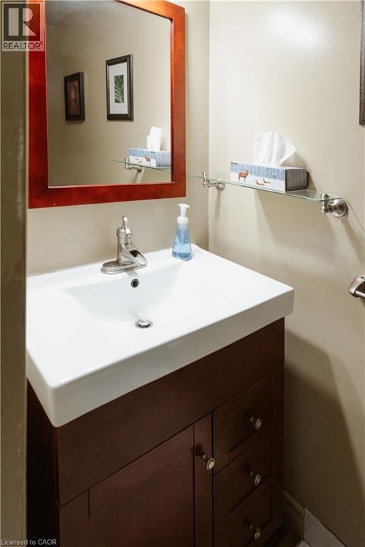 642 CEDARGROVE Place thumbnail 17