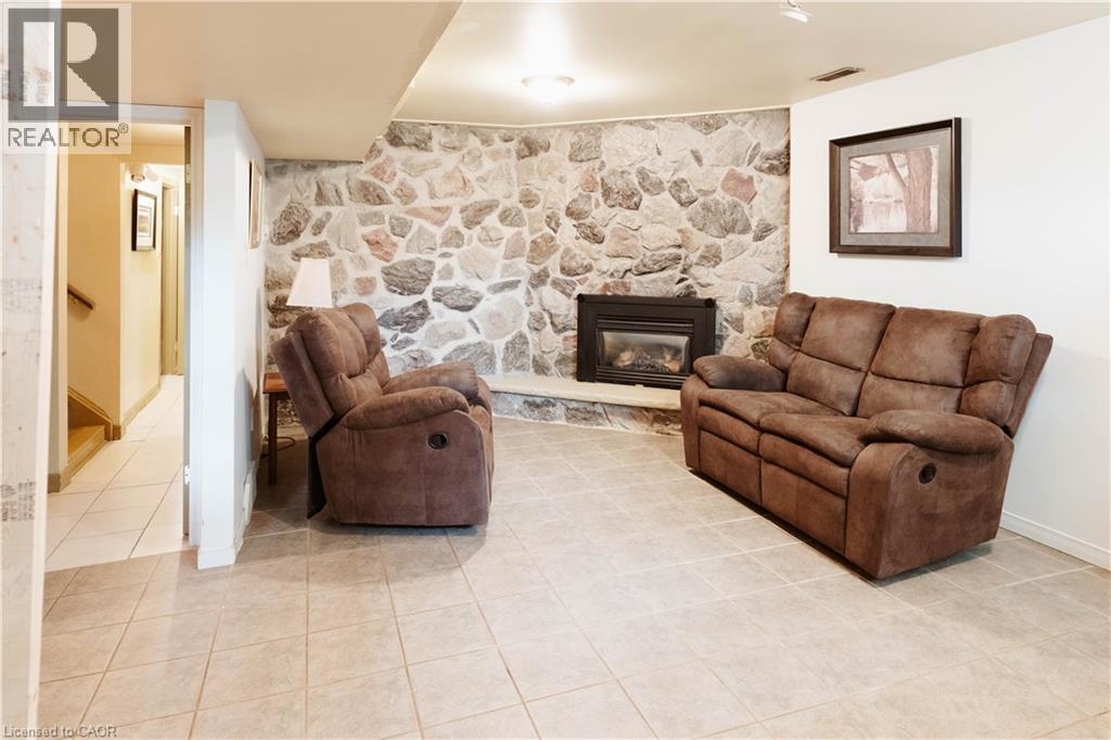 642 CEDARGROVE Place thumbnail 33