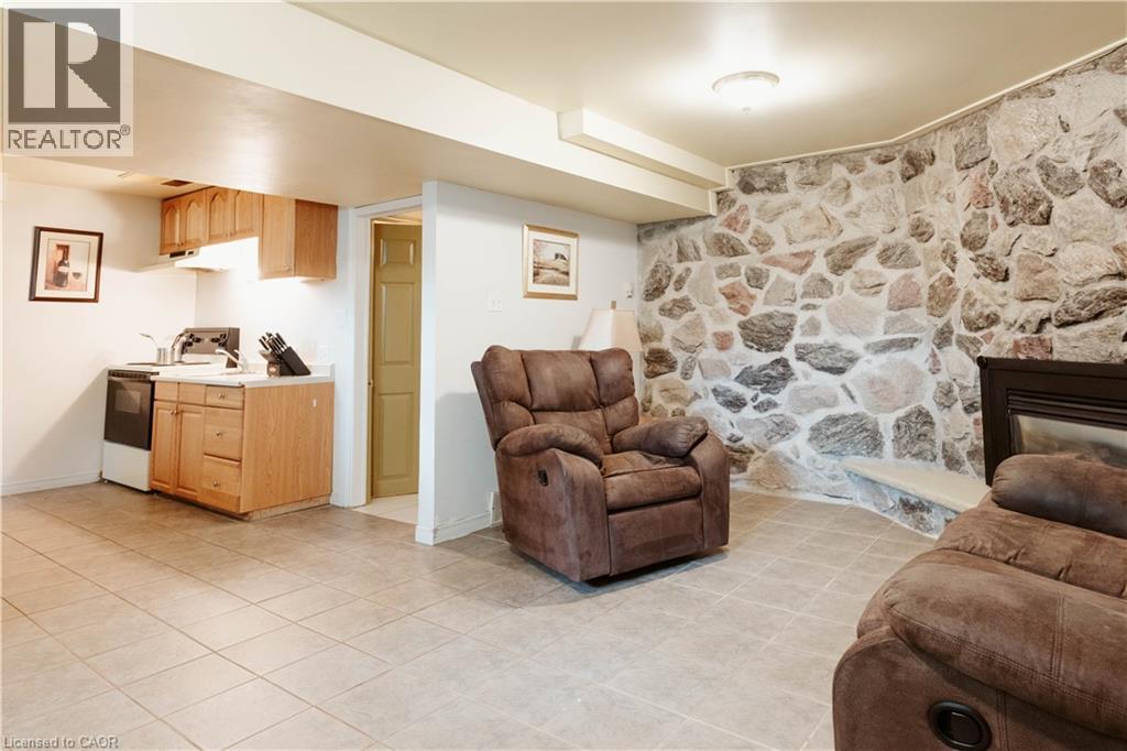 642 CEDARGROVE Place thumbnail 34