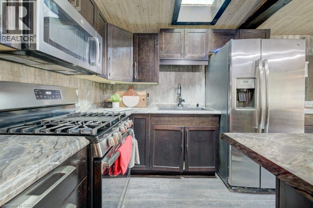 1652 PUDDICOMBE Road Unit# 417 thumbnail 8