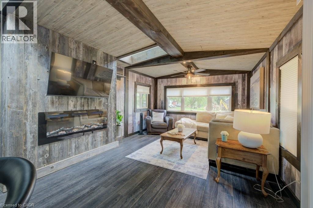 1652 PUDDICOMBE Road Unit# 417 thumbnail 9