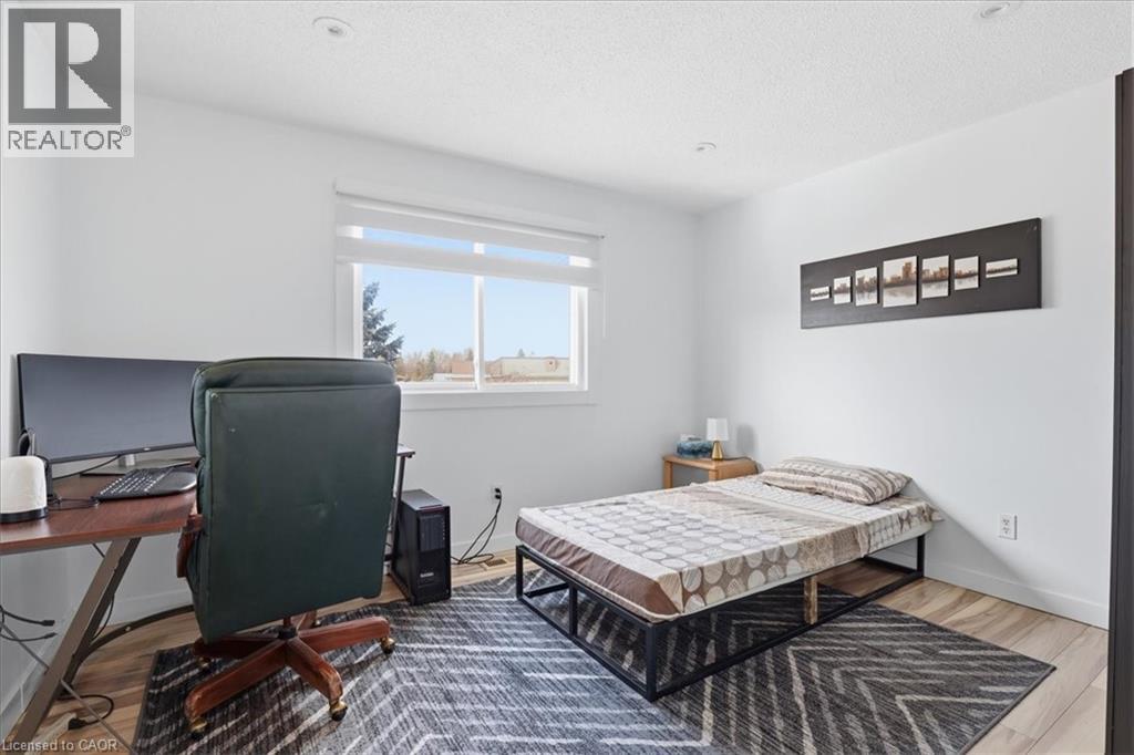 9 HOLM Street thumbnail 21