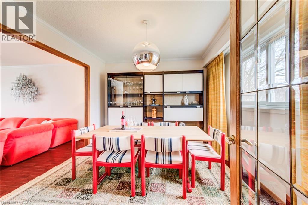 2 BLUE SPRUCE Court thumbnail 15