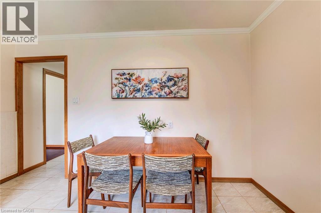 2 BLUE SPRUCE Court thumbnail 17