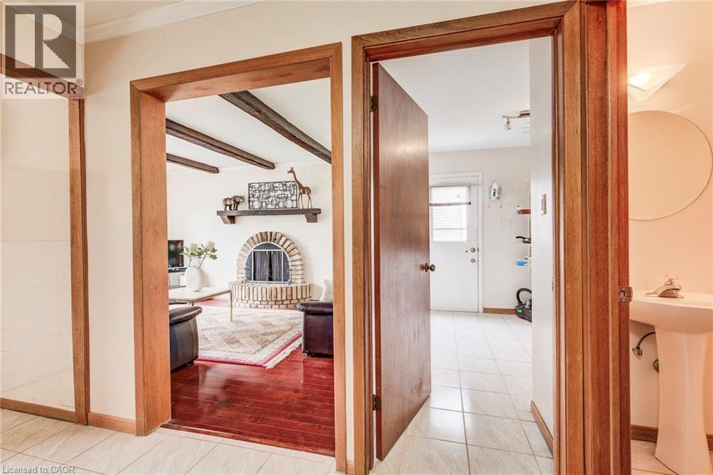 2 BLUE SPRUCE Court thumbnail 21