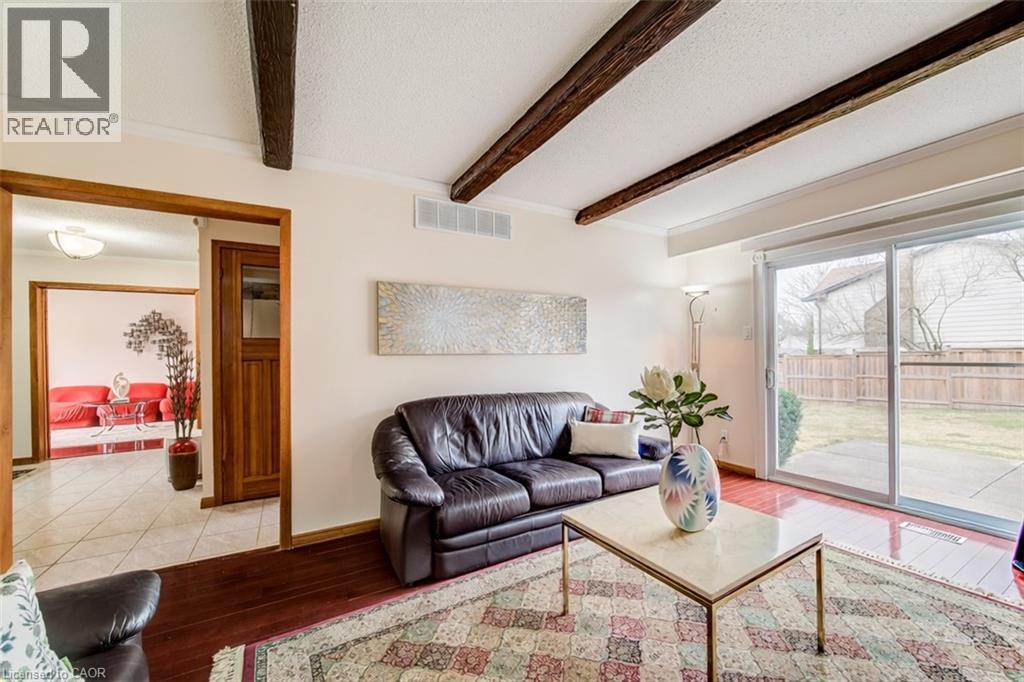 2 BLUE SPRUCE Court thumbnail 23