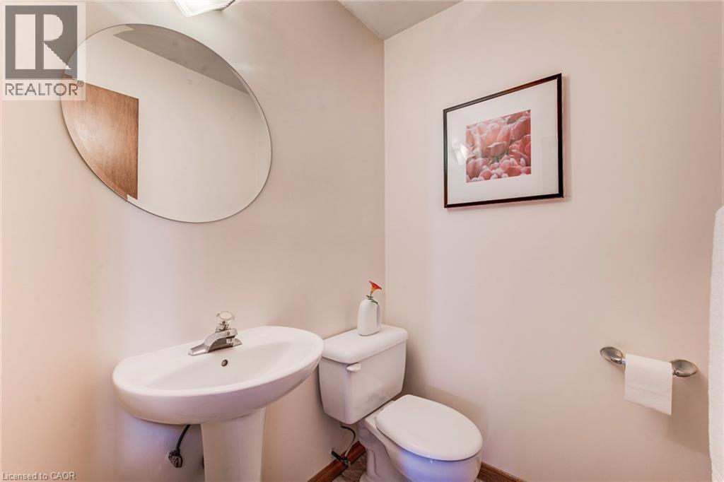 2 BLUE SPRUCE Court thumbnail 26