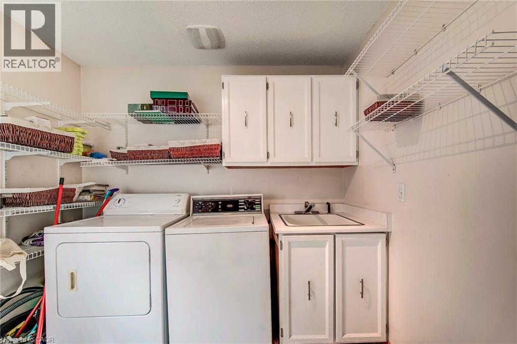 2 BLUE SPRUCE Court thumbnail 29