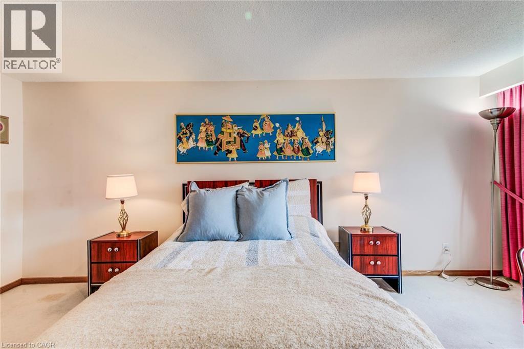 2 BLUE SPRUCE Court thumbnail 36