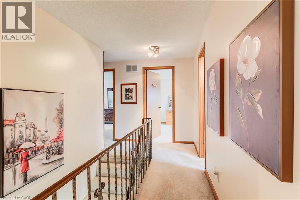 2 BLUE SPRUCE Court thumbnail 38