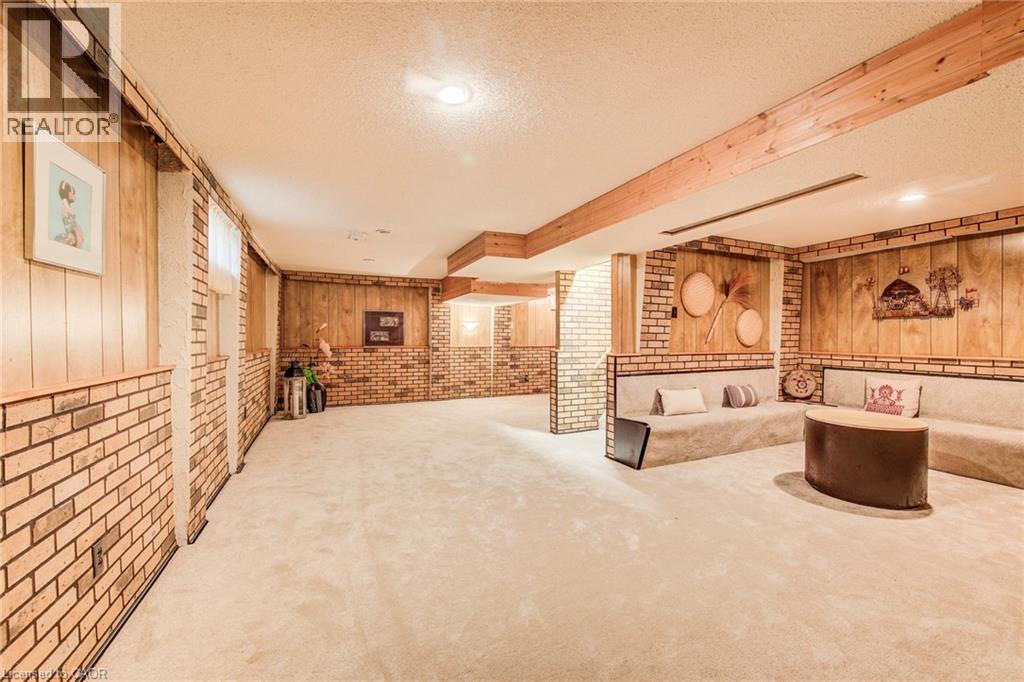 2 BLUE SPRUCE Court thumbnail 44