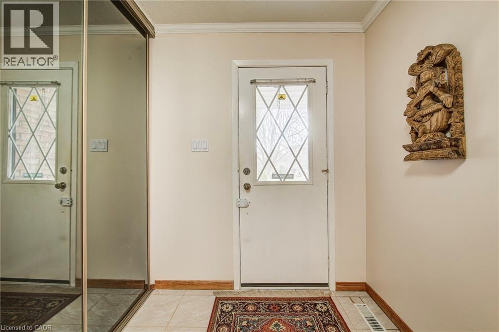 2 BLUE SPRUCE Court thumbnail 7