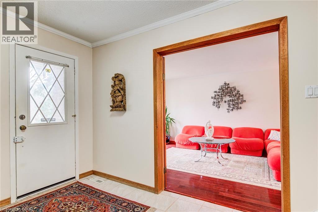 2 BLUE SPRUCE Court thumbnail 9