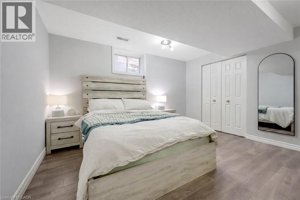 183 BUSH CLOVER Crescent thumbnail 32