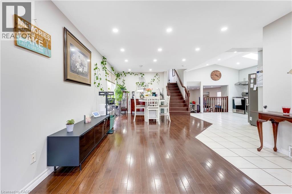 183 BUSH CLOVER Crescent thumbnail 8