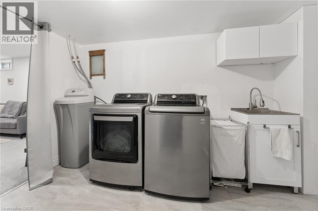 137 DONALD Street thumbnail 31