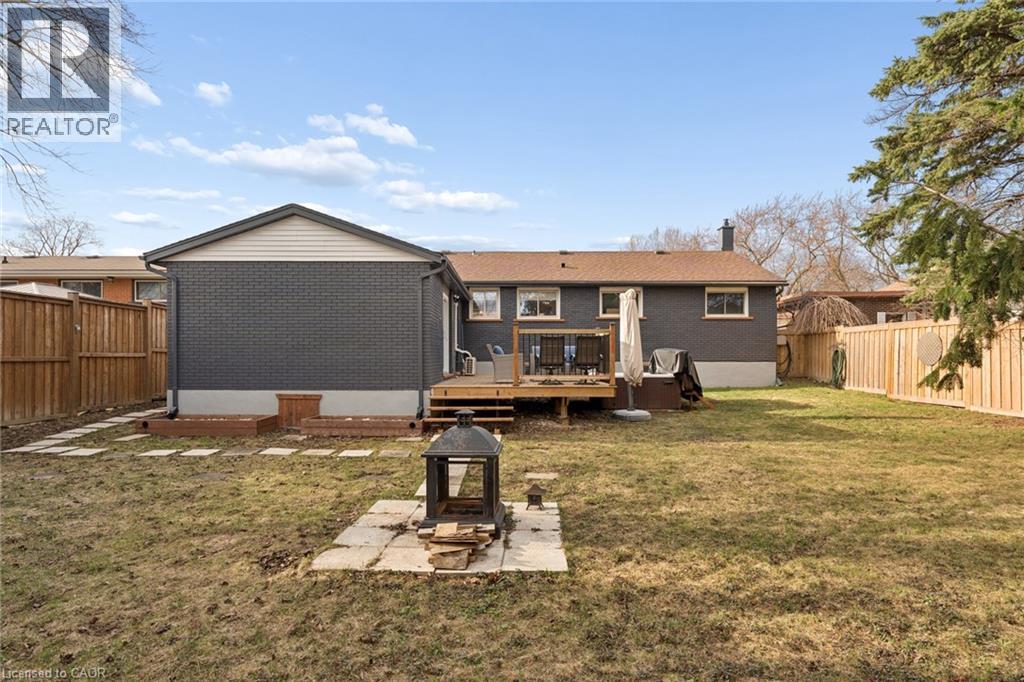 137 DONALD Street thumbnail 39