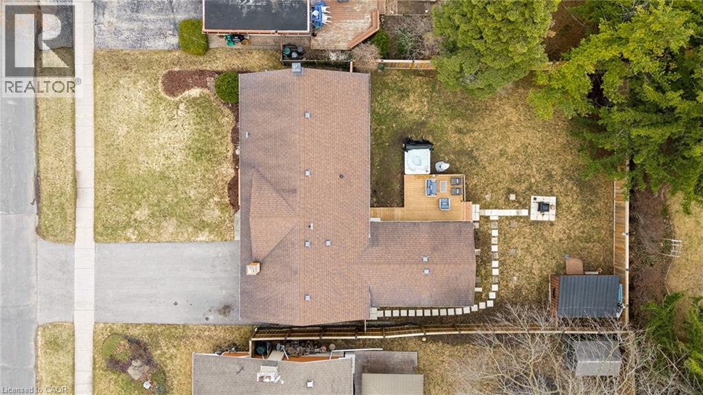 137 DONALD Street thumbnail 40