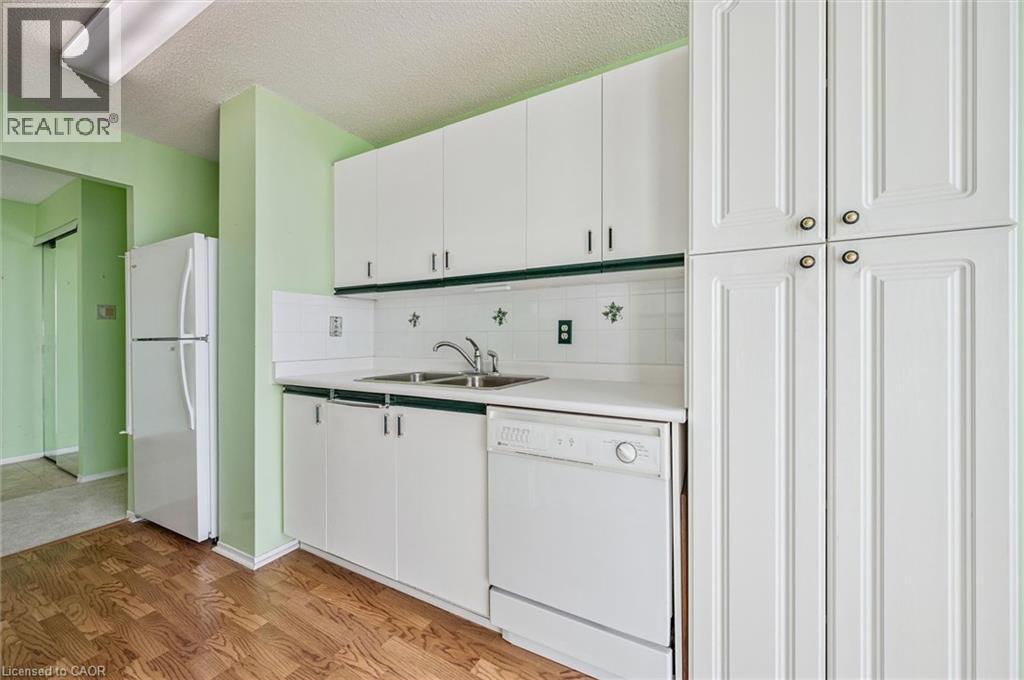 55 BLUE SPRINGS Drive Unit# 612 thumbnail 17