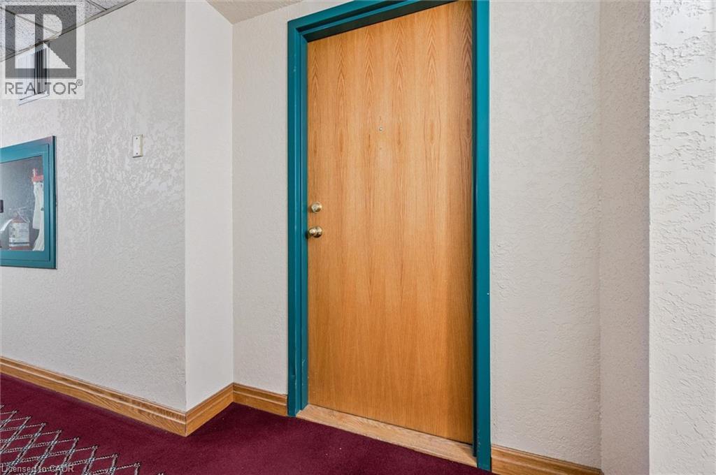 55 BLUE SPRINGS Drive Unit# 612 thumbnail 6