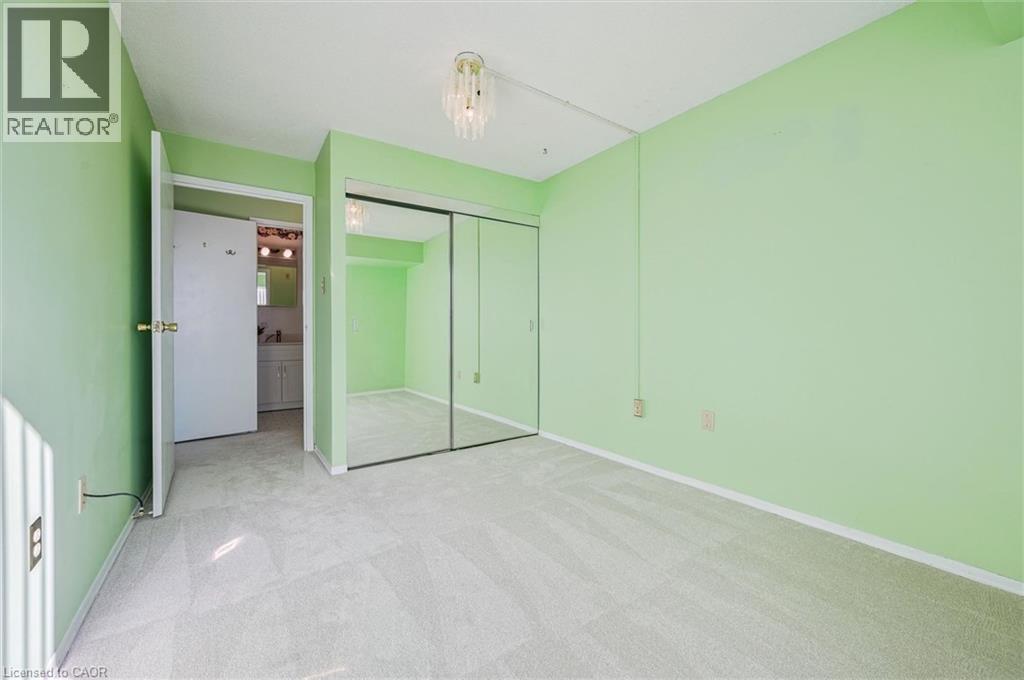 55 BLUE SPRINGS Drive Unit# 612 thumbnail 21