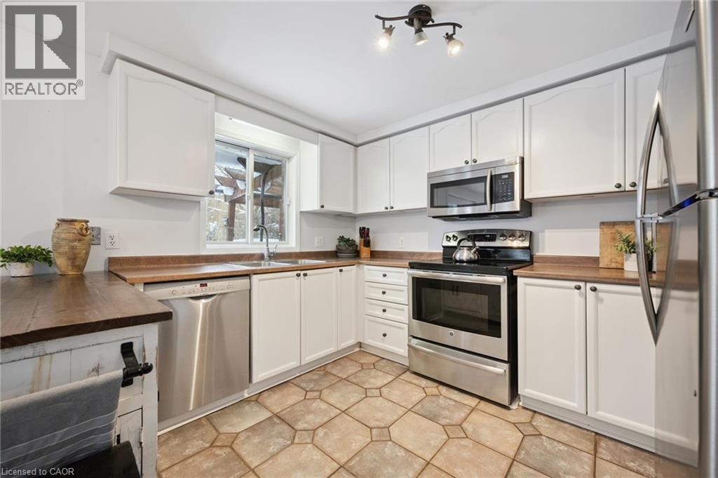 98 OLD MAPLE Lane thumbnail 19