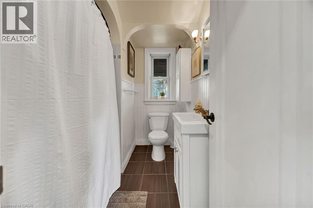 360 LUELLA Street thumbnail 15