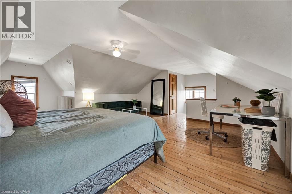 360 LUELLA Street thumbnail 21