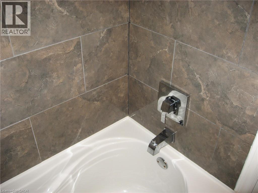 124 AVALON Place thumbnail 15