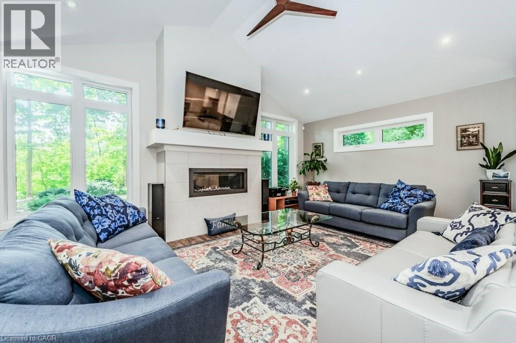 219 CORRIE Crescent thumbnail 10