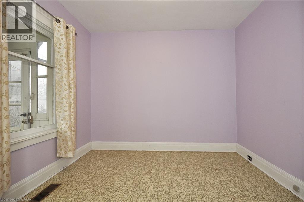 56 CHURCHILL Drive thumbnail 19