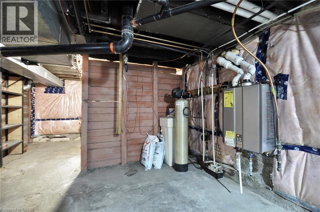 56 CHURCHILL Drive thumbnail 30