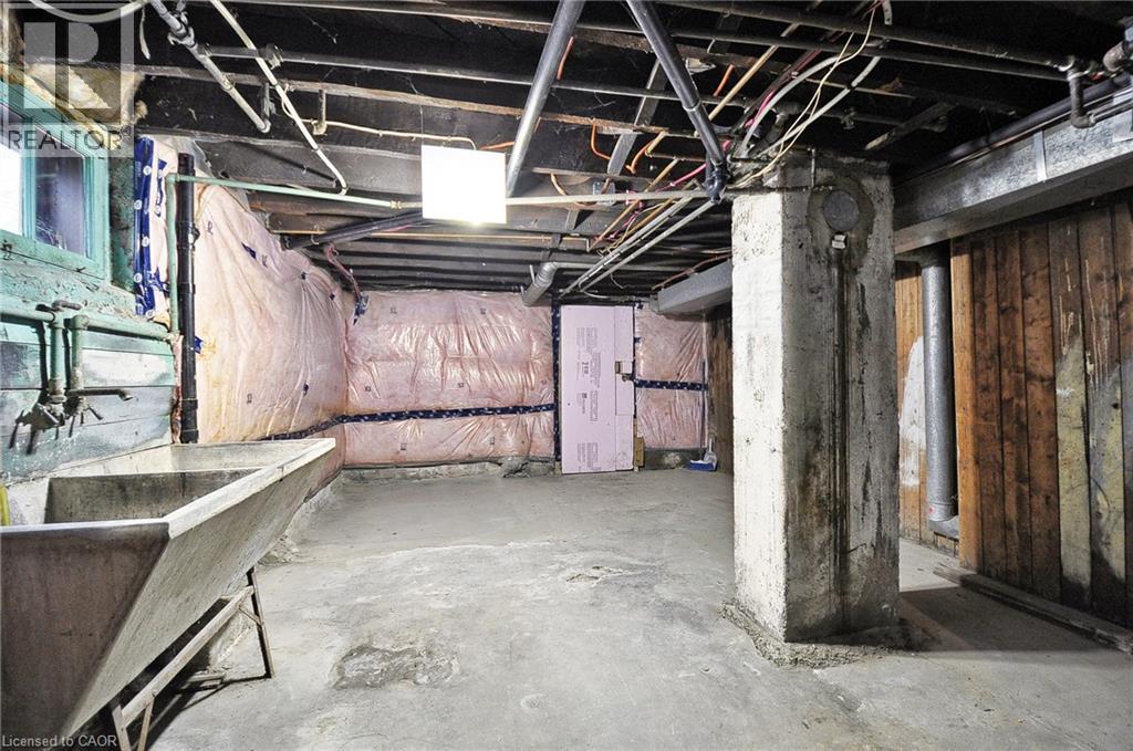 56 CHURCHILL Drive thumbnail 29