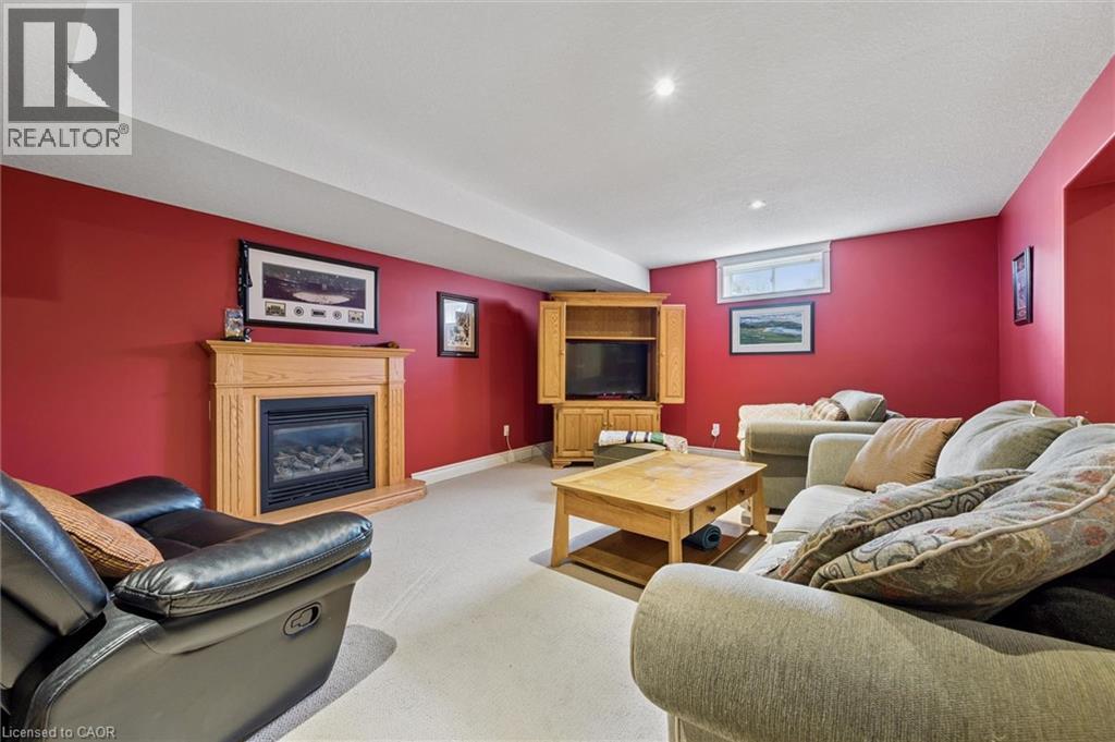 285 DEER RIDGE Drive thumbnail 32