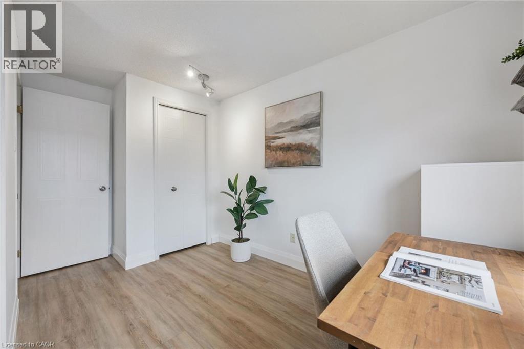 230 BLACKHORNE Drive Unit# 42 thumbnail 19