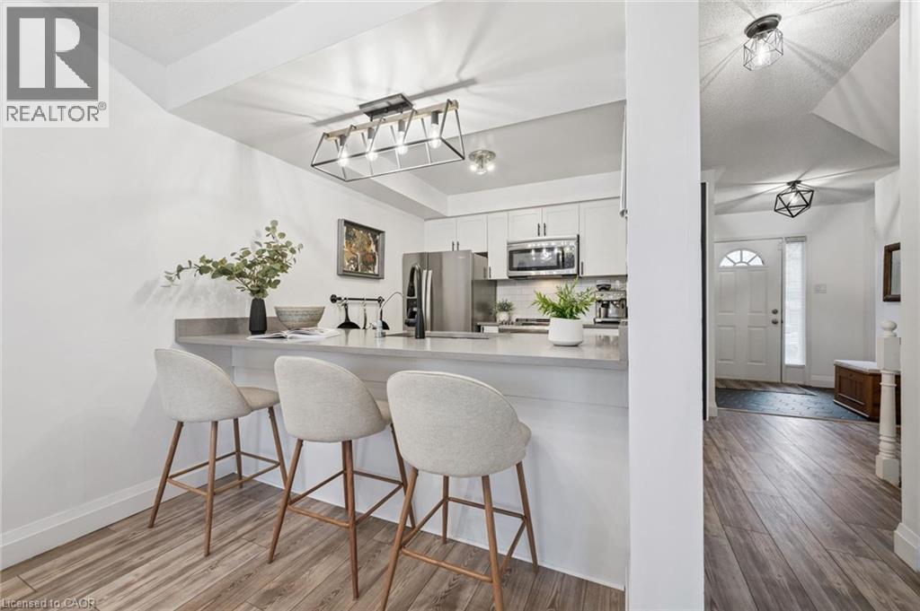 230 BLACKHORNE Drive Unit# 42 thumbnail 9